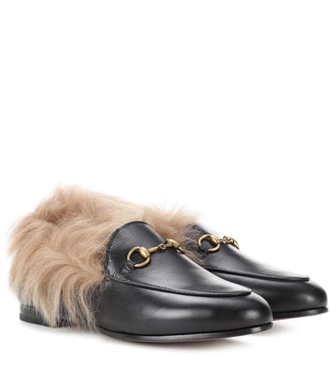 gucci jordaan fur loafer.